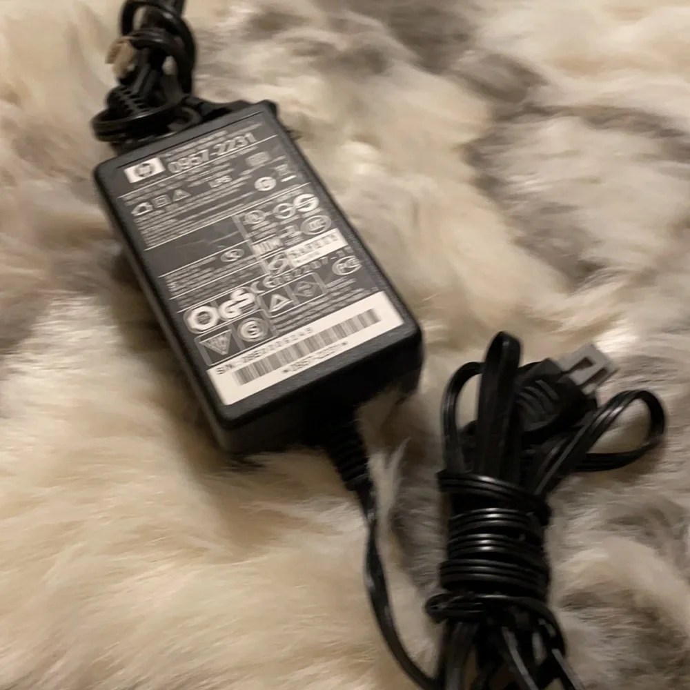 Hp AC Power Adapter 0957-2231